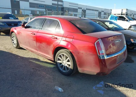 2014 Chrysler 300 z USA, uszkodzony, nr VIN 2C3CCAAG8EH189123